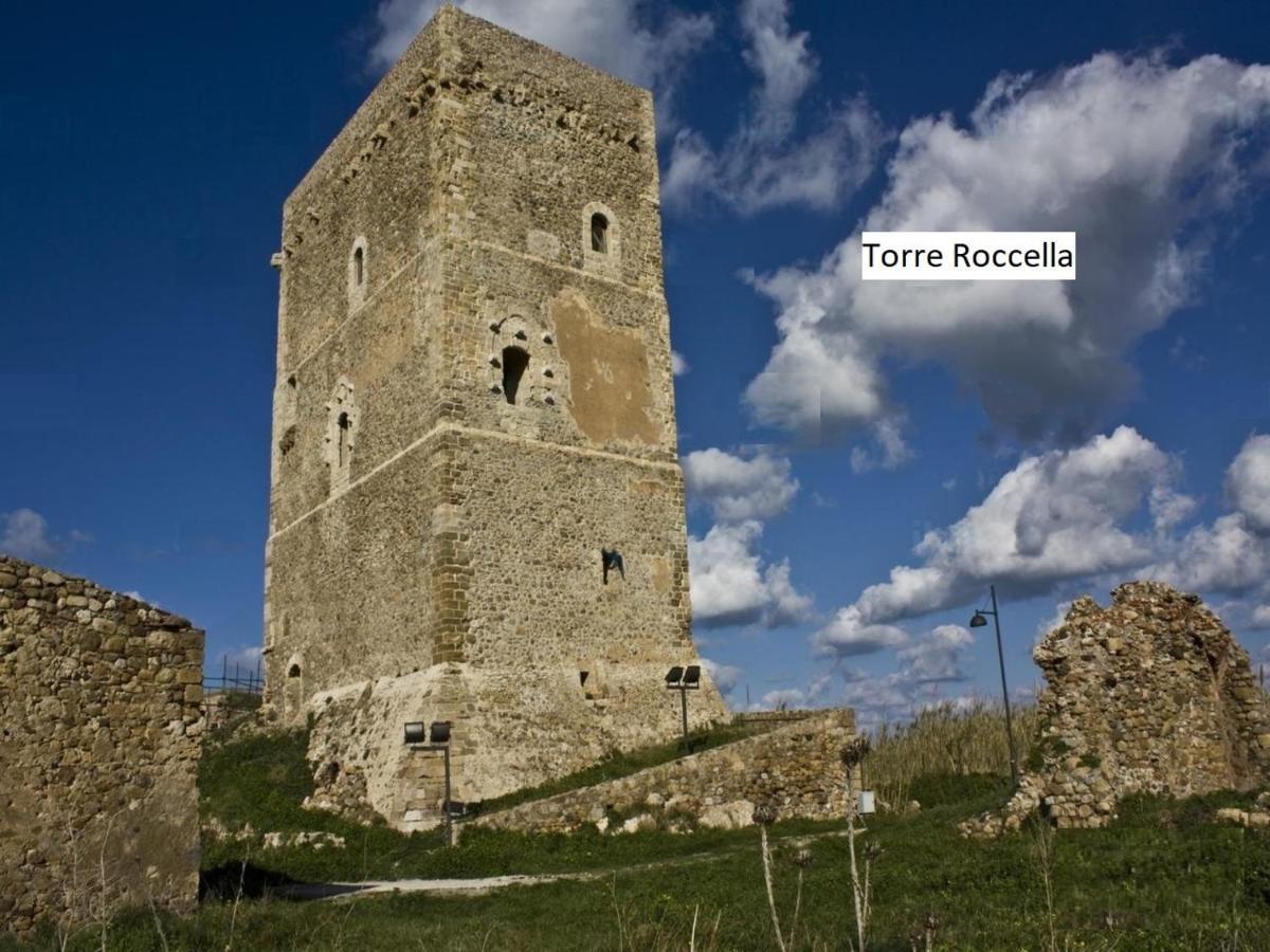 Case Vacanze Le Rose Campofelice Di Roccella Eksteriør billede