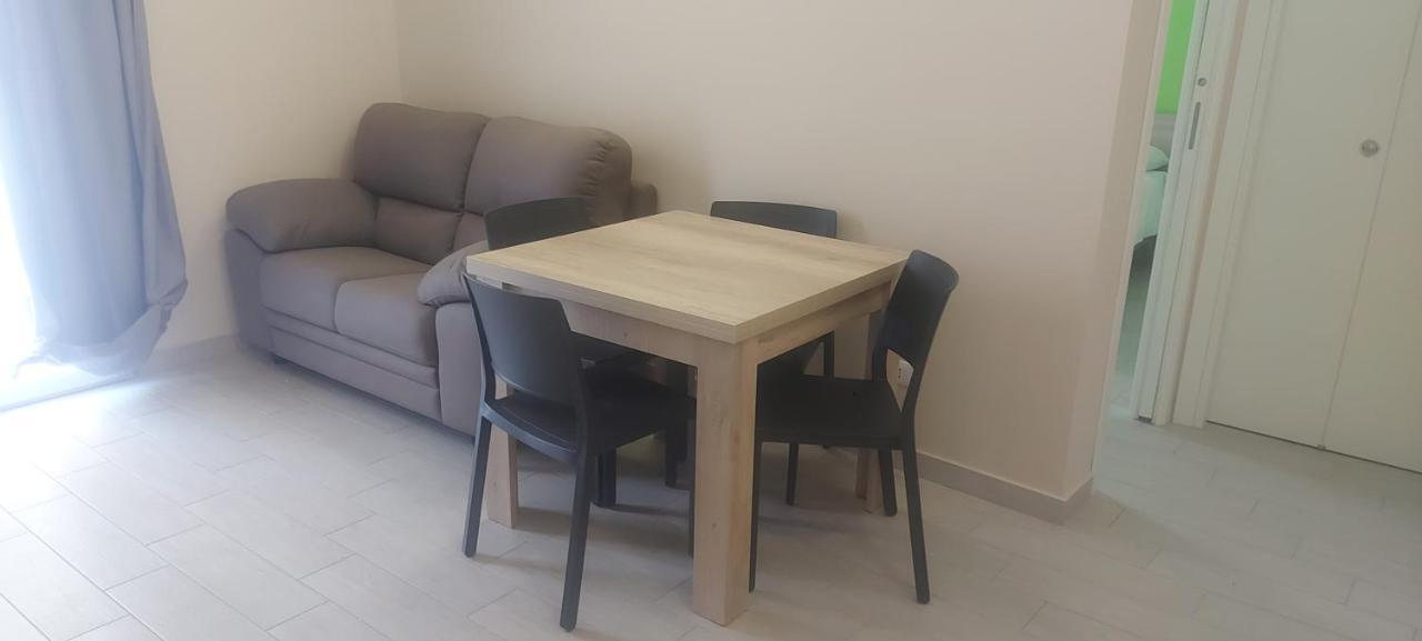 Case Vacanze Le Rose Campofelice Di Roccella Eksteriør billede